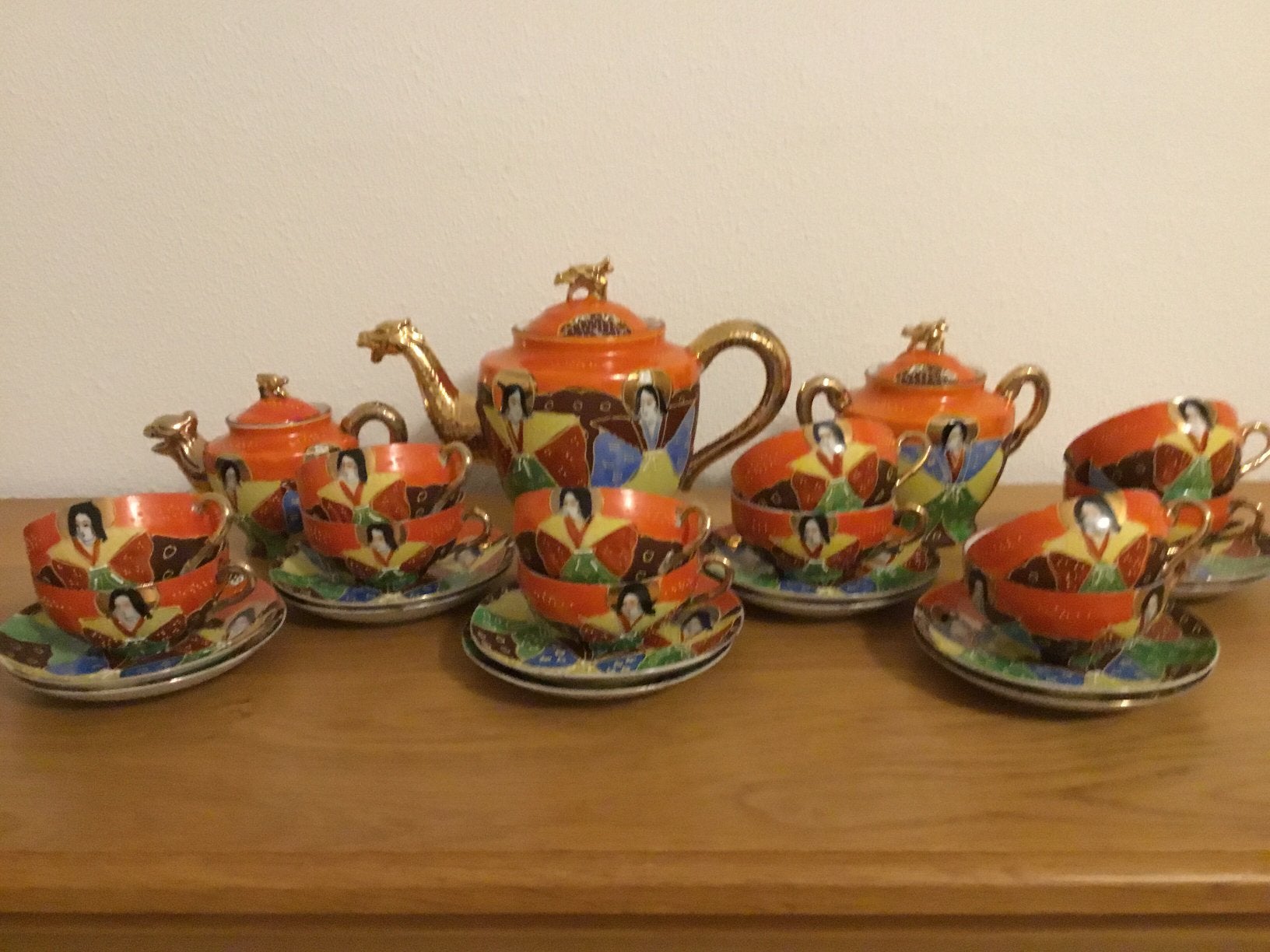 Mooi Japans Satsuma servies 19e eeuws eierschaal porselein, Ophalen
