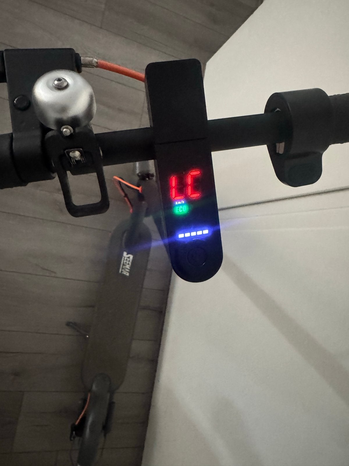 Elektrische step - Seemar (Zo goed als nieuw), Fietsen en Brommers, Ophalen of Verzenden, Zo goed als nieuw, Elektrische step (E-scooter)