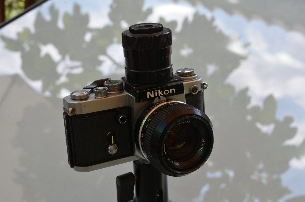 Nikon F2 met DW-2 zoeker en 50/1.4 Nikor lens, Audio, Tv en Foto, Fotocamera's Analoog, Ophalen of Verzenden, Gebruikt, Spiegelreflex