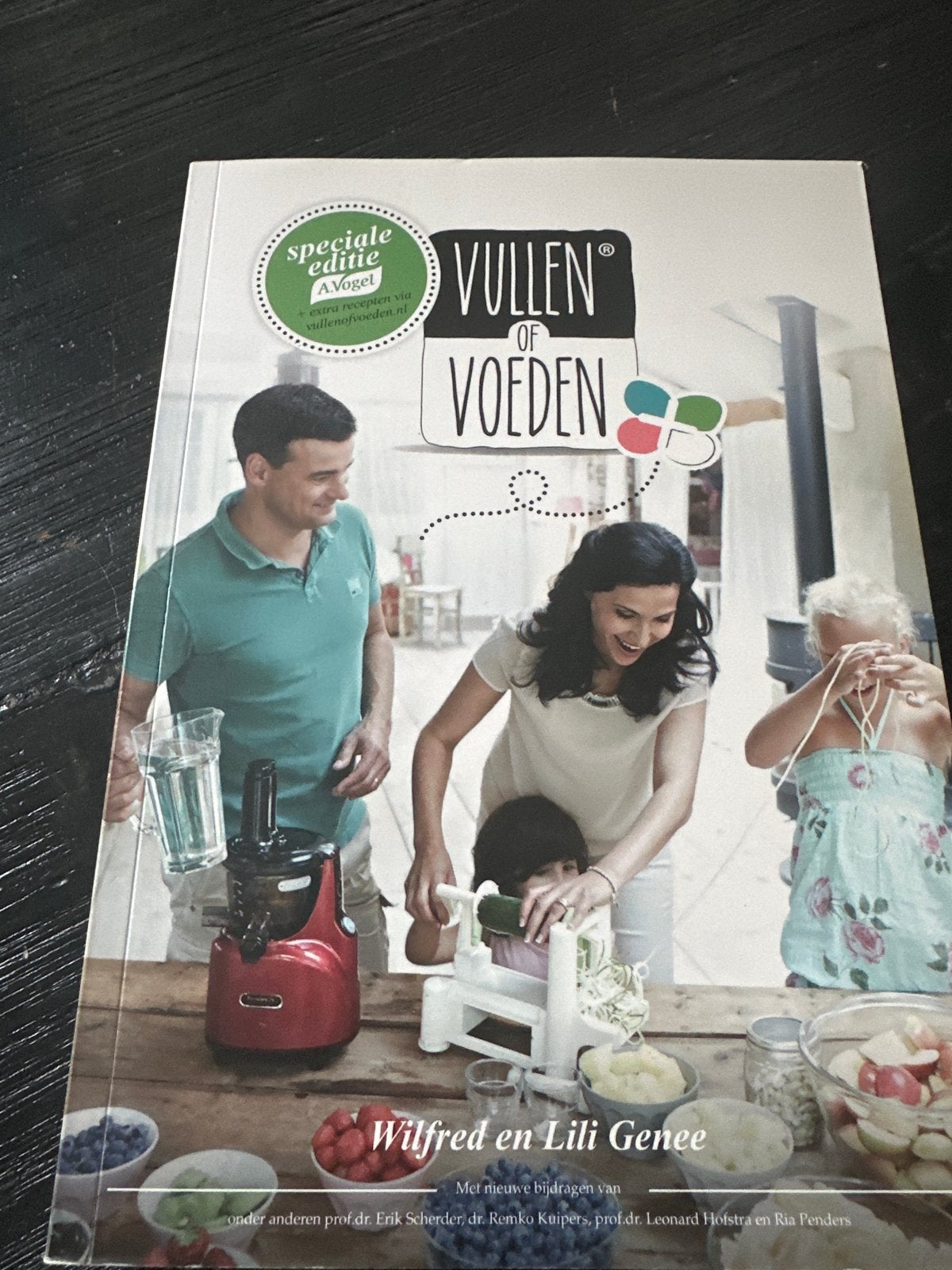 Vullen of Voeden - Wilfred en Lili Genee (speciale editie), Boeken, Ophalen of Verzenden, Zo goed als nieuw, Dieet en Voeding