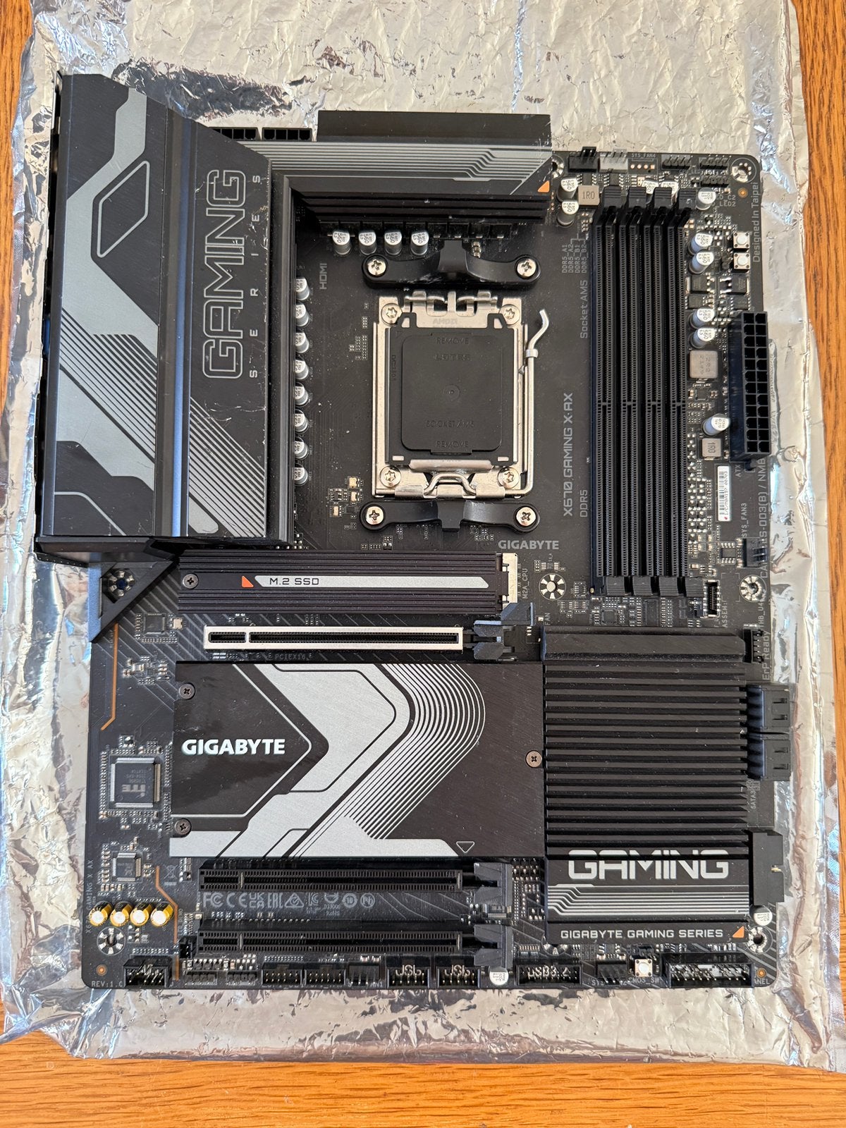 Gigabyte X670 Gaming X AX moederbord, Computers en Software, Moederborden, Ophalen of Verzenden, Zo goed als nieuw, AMD, DDR5