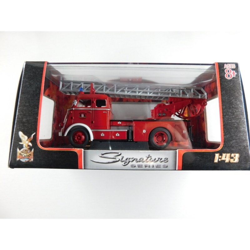 Lucky Road Legend 1962 DAF A1600 Brandweer Zaanstad Rood1:43, Hobby en Vrije tijd, Overige merken, Info@geerligsdejong.com, Transportweg 9  ⠀ ⠀7007 CL ⠀DOETINCHEM  ⠀ ⠀Nederland
