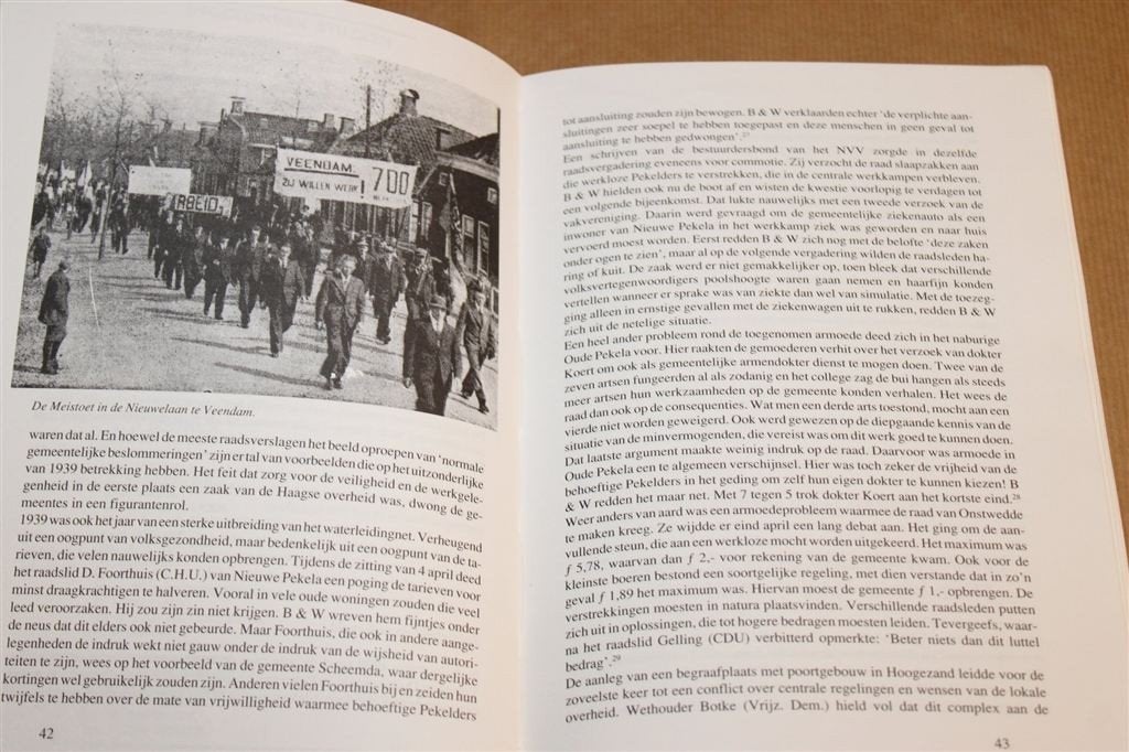 Garen en Gasmaskers — Veenkoloniën 1939, Leven voor WOII, Ophalen of Verzenden, Gelezen