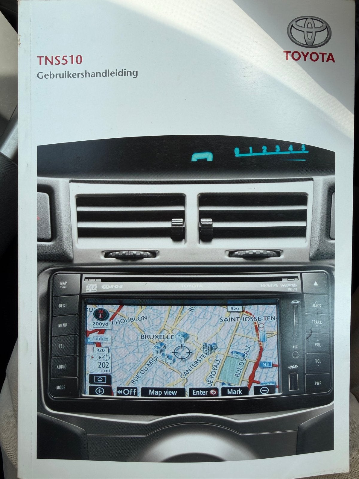 Toyota TNS510 Navigatiesysteem met Handleiding, Ophalen, Gebruikt