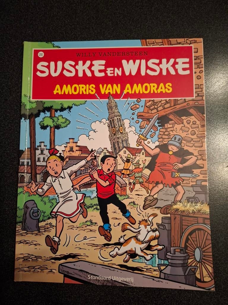 Suske en Wiske 200 - amoris van amoras, Eén stripboek, Ophalen of Verzenden