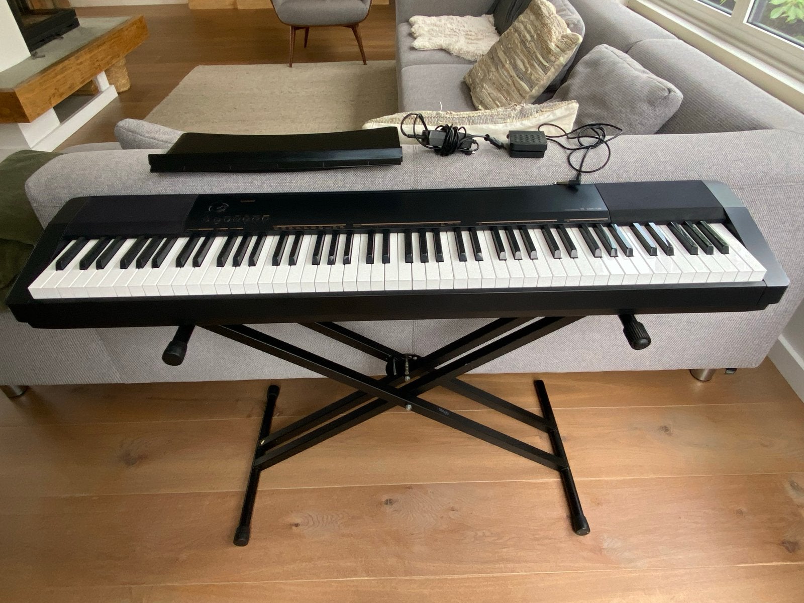 Casio CDP-130BK Digitale Piano met Standaard en toebehoren, Muziek en Instrumenten, Piano's, Ophalen, Zwart, Digitaal, Zo goed als nieuw