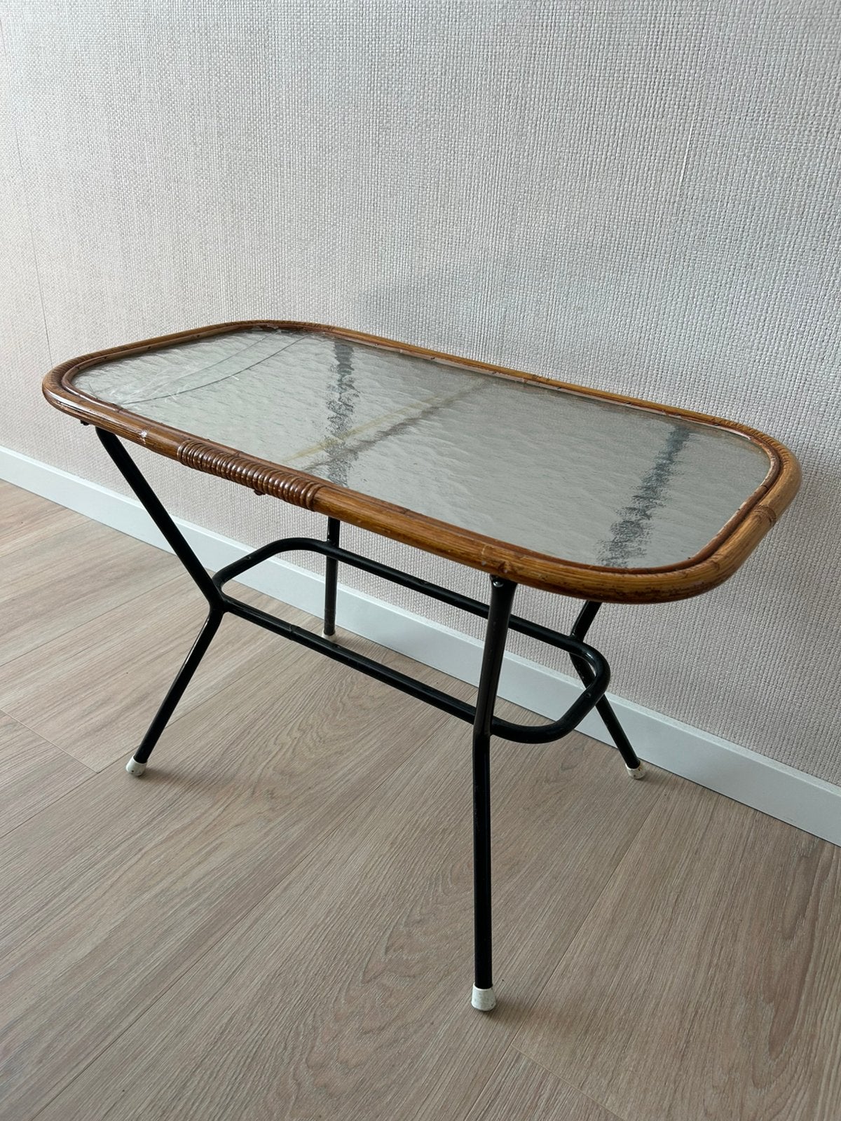 Vintage rotan tafeltje (met gebreken), Ophalen, Minder dan 50 cm, 50 tot 100 cm, Vintage