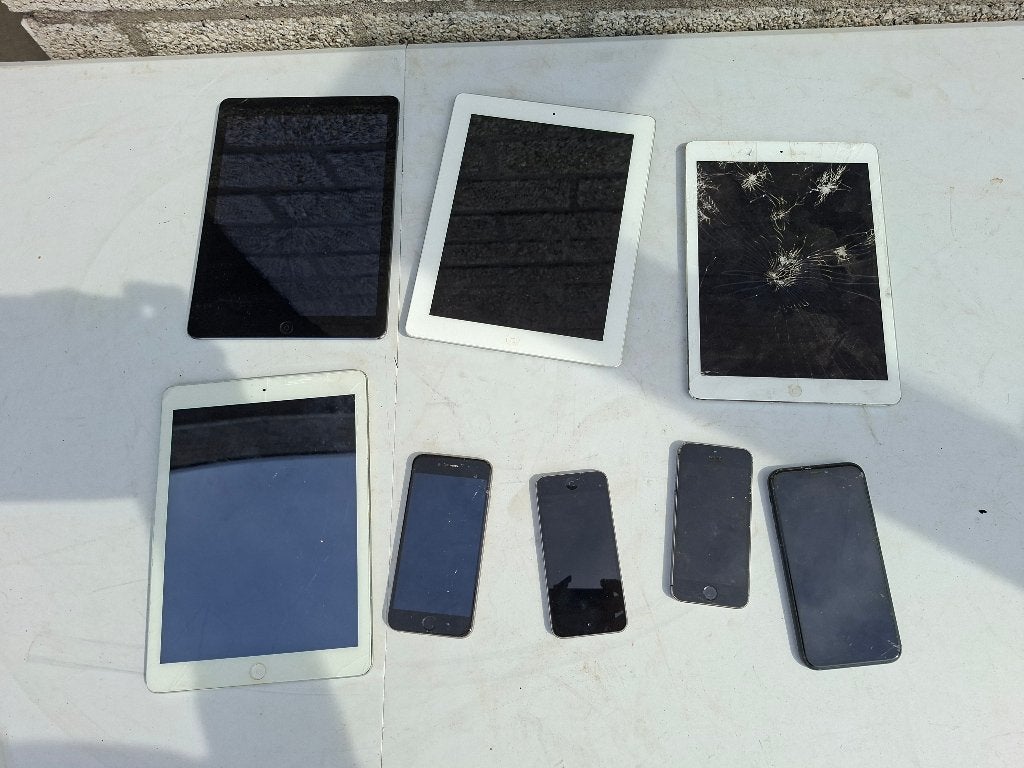 4x iphone en 4 x ipad apple, 10 inch, Gebruikt, Apple iPad, Wit