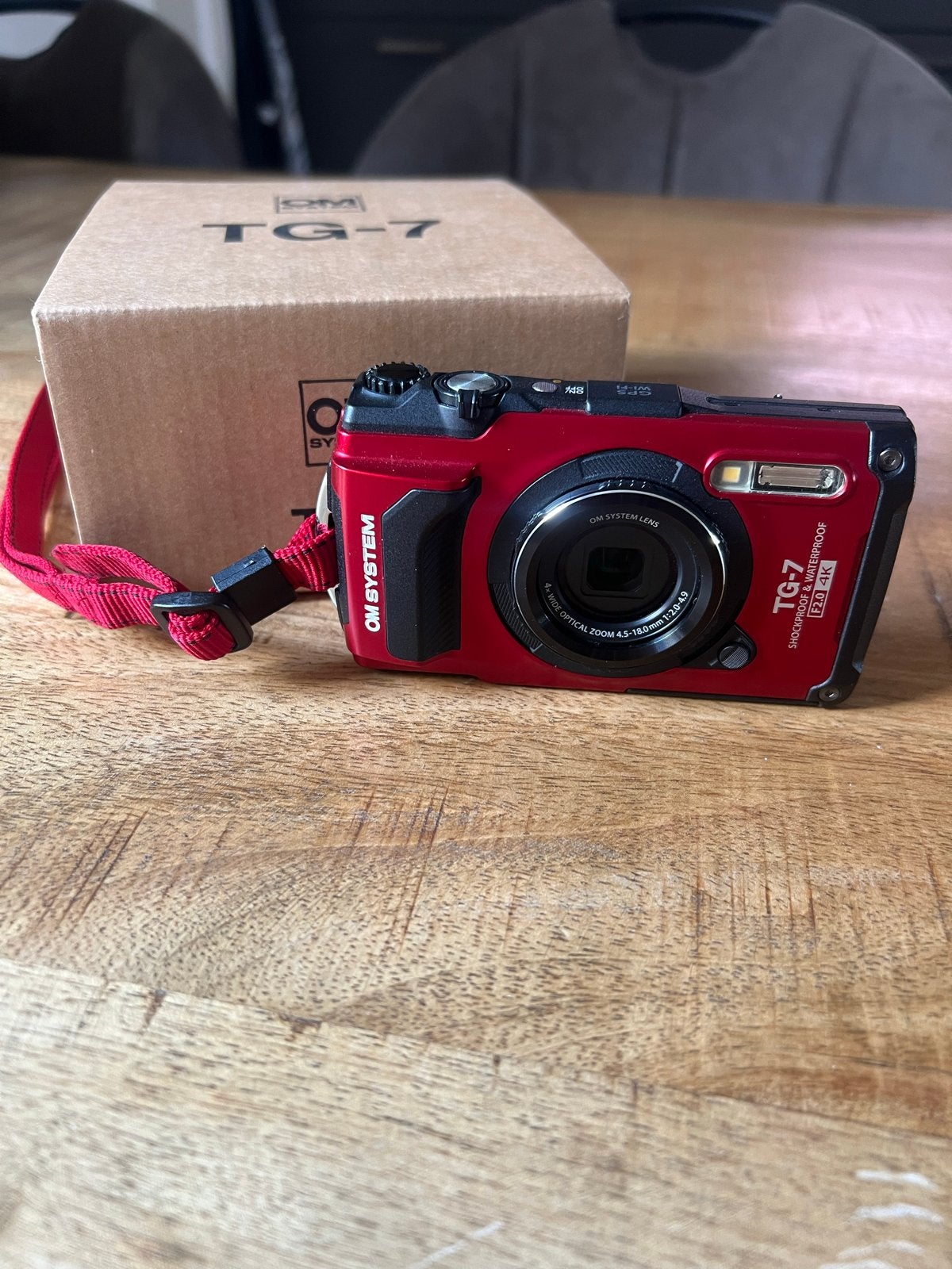 OM System TG-7 Compact Camera Rood - Nieuwstaat, Ophalen, 12 Megapixel, Compact, Zo goed als nieuw