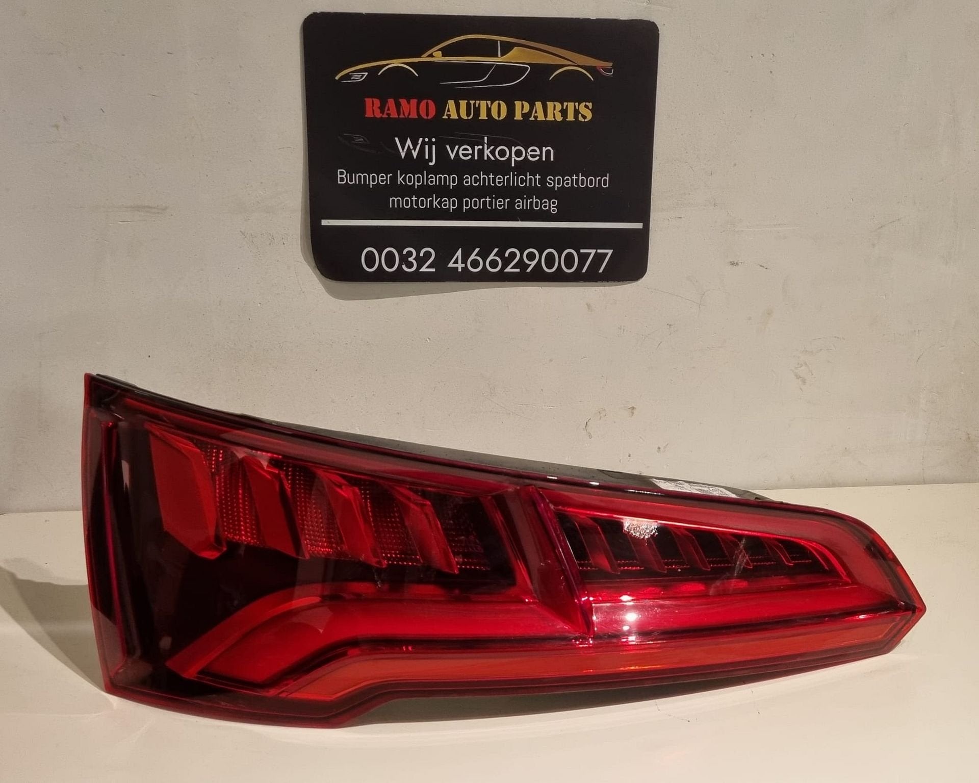 ACHTERLICHT AUDI Q5 LED LINKS ORIGINEEL 80q945093b, Gebruikt, -, -, -