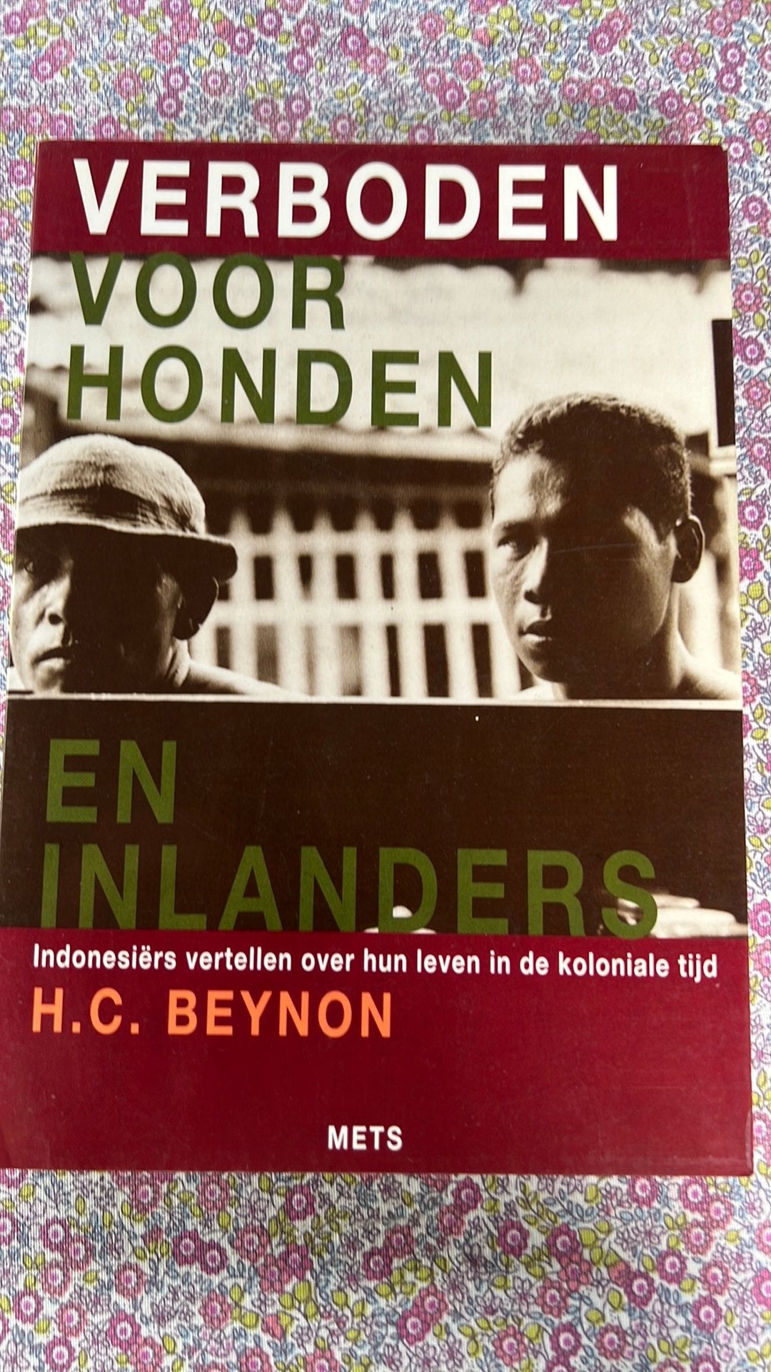 Verboden voor honden en inlanders, Ophalen of Verzenden, Zo goed als nieuw, Europa