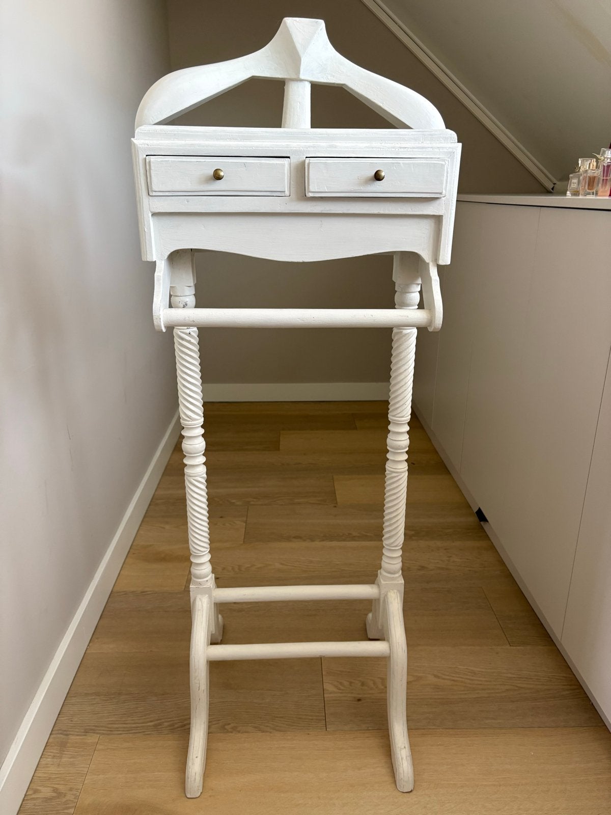 Witte valet stand / kledingrek met lades, Ophalen, Gebruikt, Staande kapstok, 150 tot 200 cm