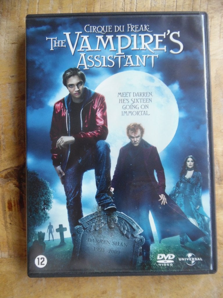 HORROR GRIEZEL THRILLER - THE VAMPIRE'S ASSISTANT, Vanaf 16 jaar, Ophalen of Verzenden, Gebruikt, Overige gebieden