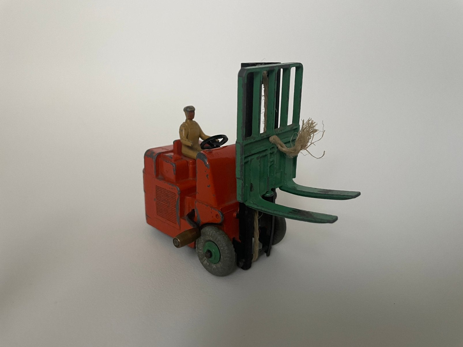 model Dinky Toys Climax Coventry Fork lift truck 1956 1/43, Ophalen of Verzenden, Gebruikt, Overige typen, Dinky Toys