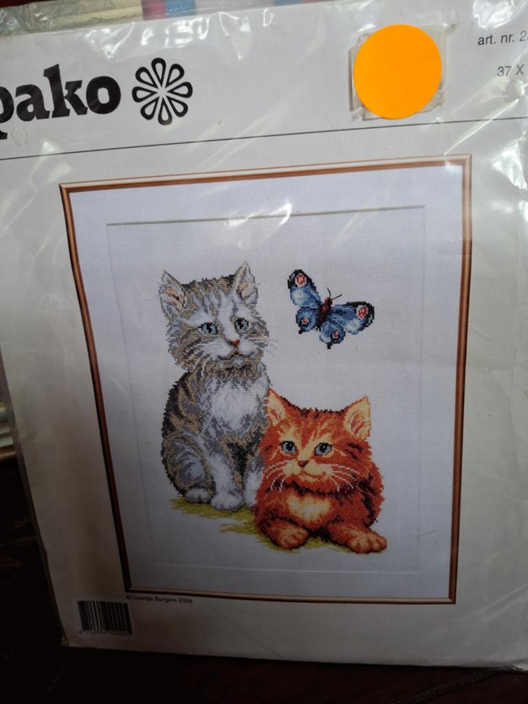 2 poesjes, Ophalen of Verzenden, Nieuw, Borduurpakket