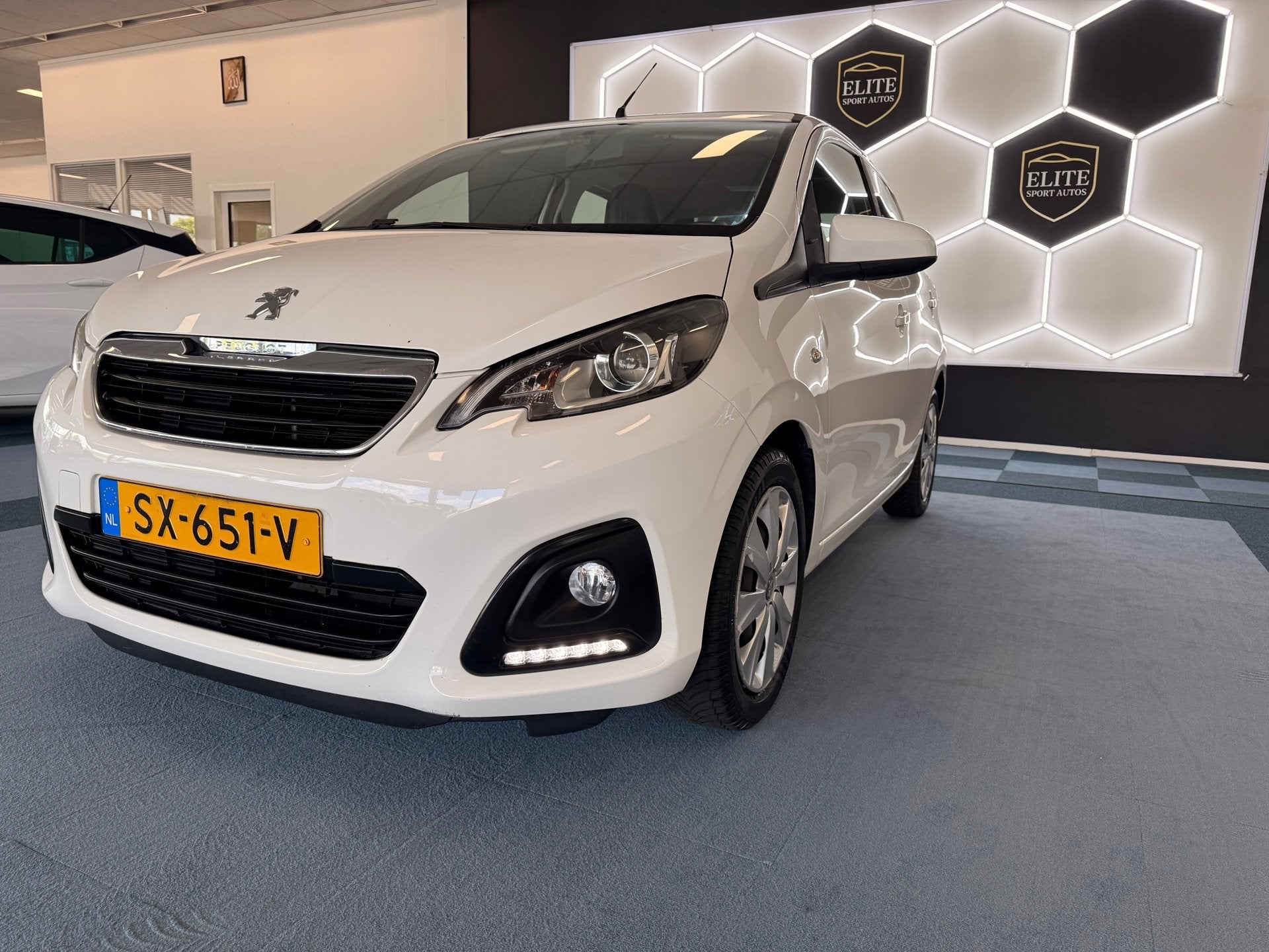 Peugeot 108 1.0 e-VTi Active TOP! I Open Dak I NAP I, Auto's, Voorwielaandrijving, Stof, Gebruikt, 4 stoelen