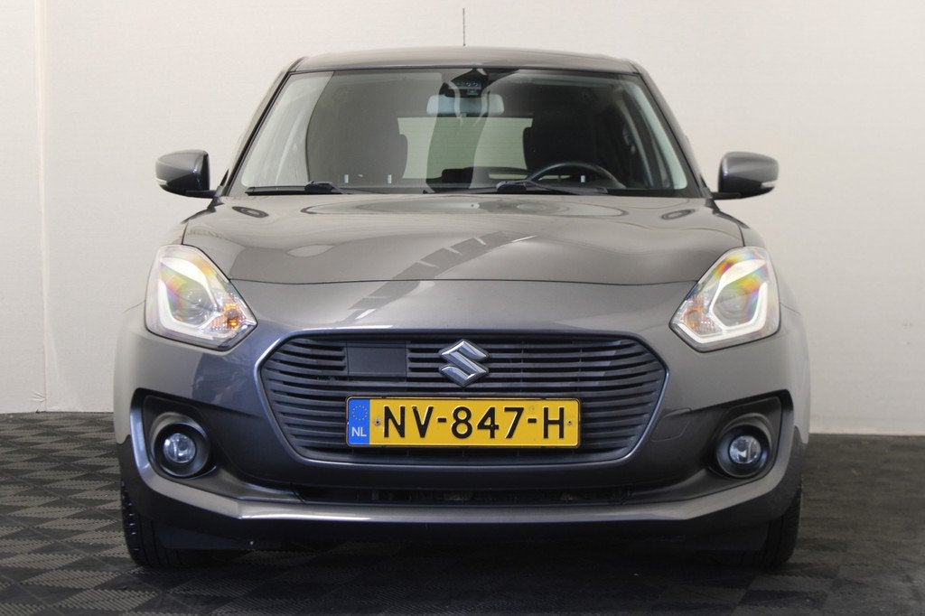 Suzuki Swift 1.2 Stijl Smart Hybrid |Stoelverw|Camera|Navi|, Voorwielaandrijving, Stof, Gebruikt, 4 cilinders