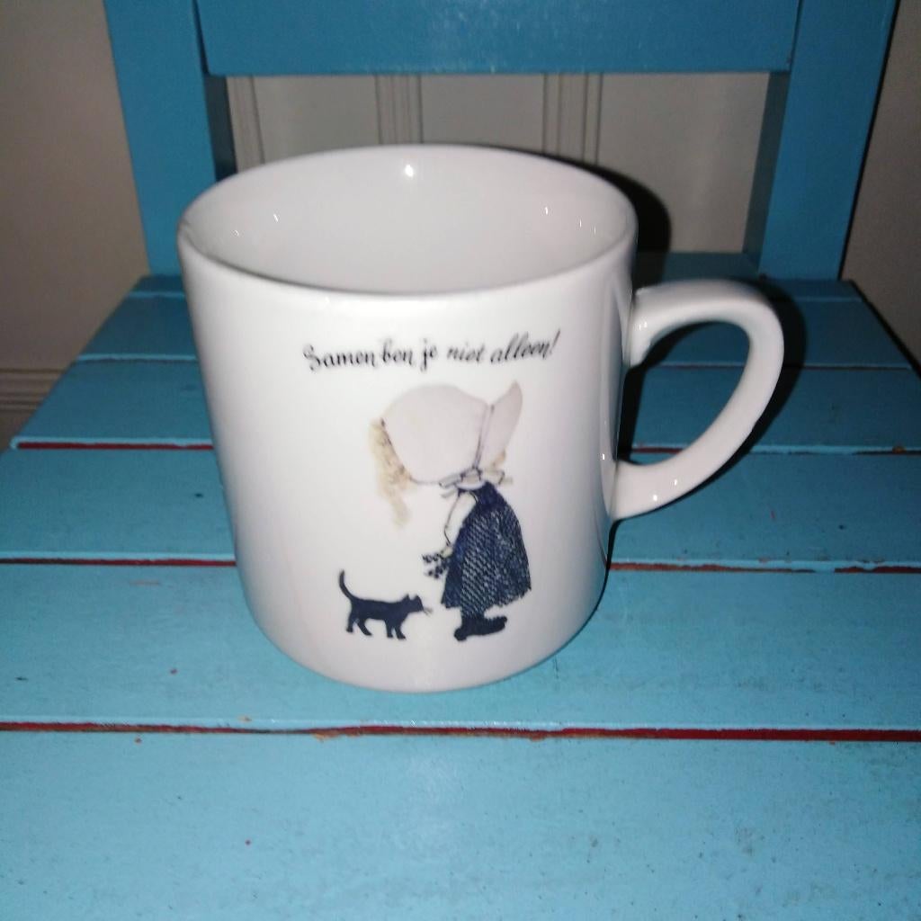 Holly Hobbie mok Samen ben je niet alleen!, Huis en Inrichting, Keuken | Servies, Ophalen, Glas of Glazen, Gebruikt, Overige stijlen