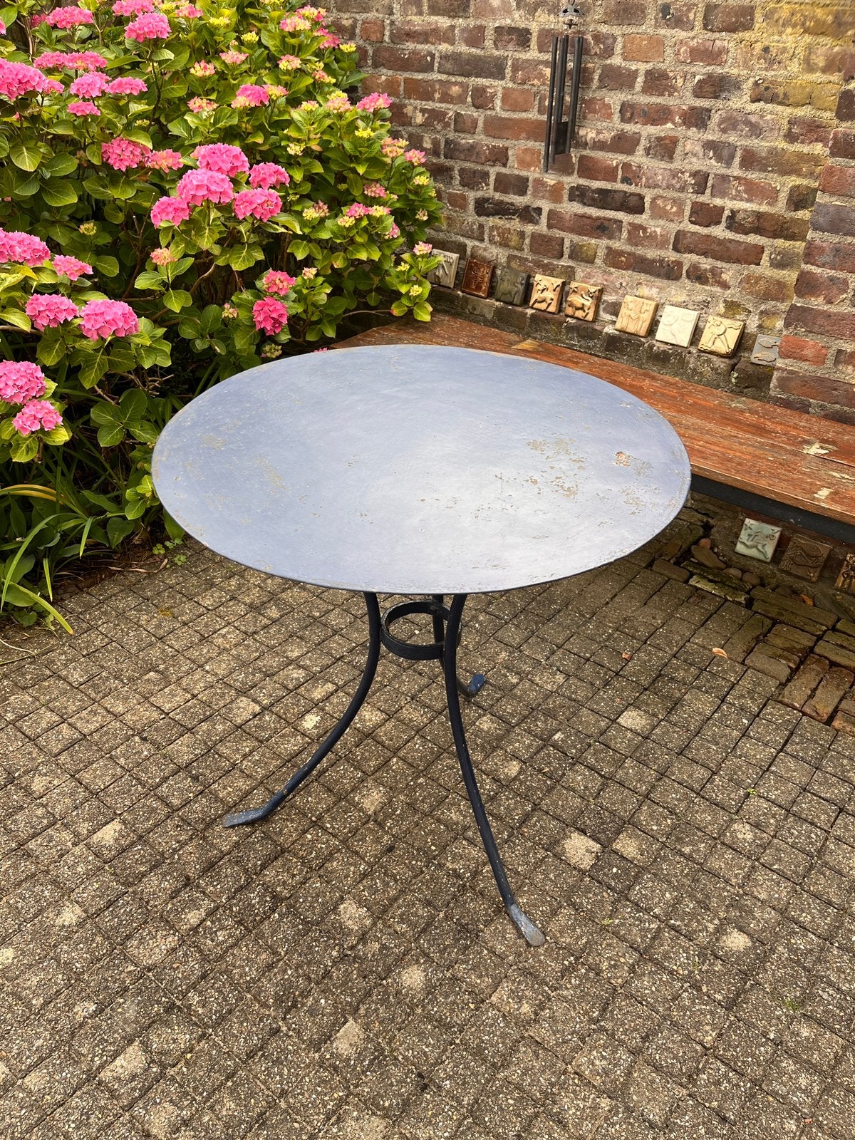 Blauwe tuintafel broccante, Ophalen, Gebruikt, Rond, Metaal