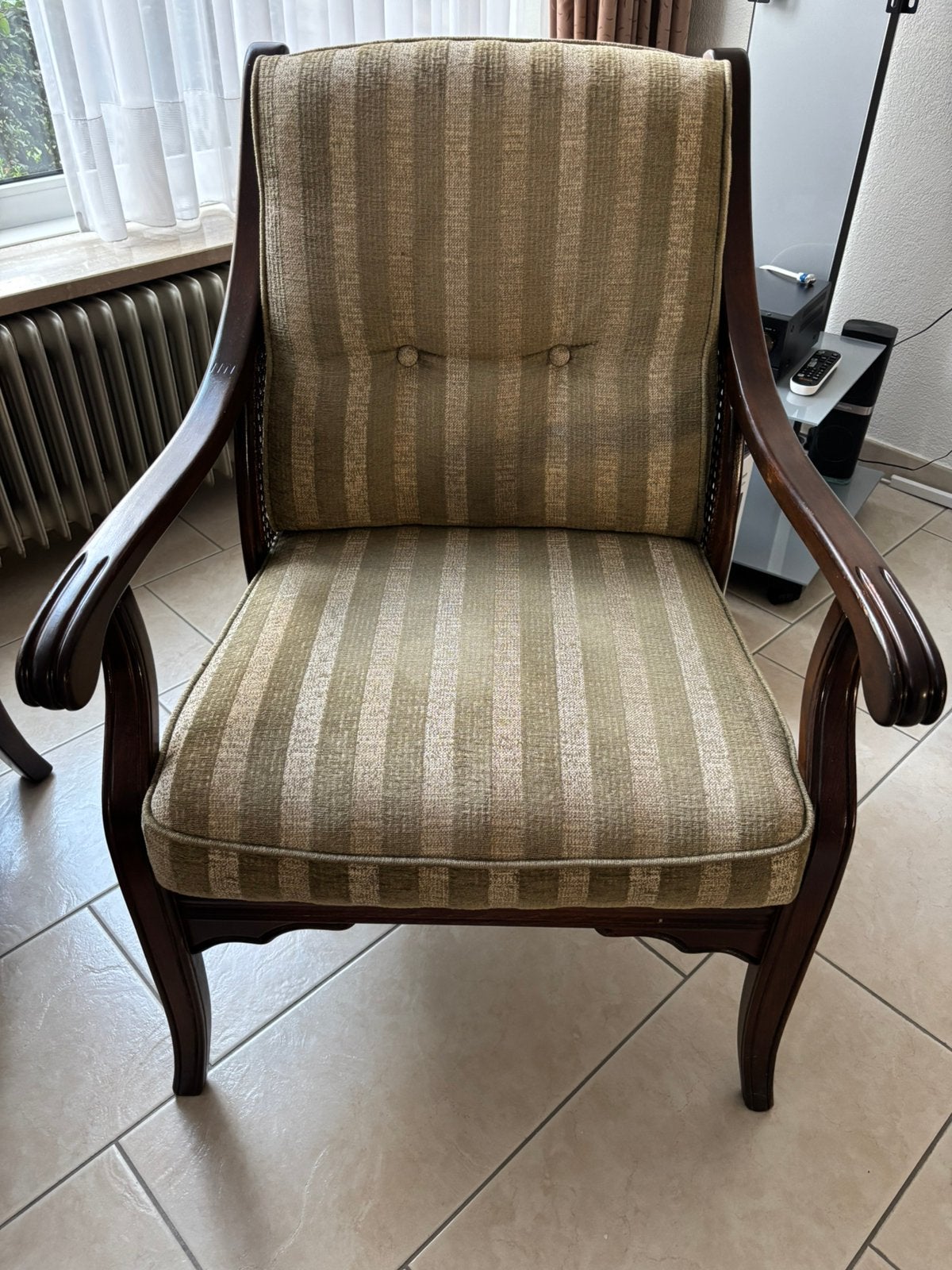 Eikenhouten stoel, Ophalen