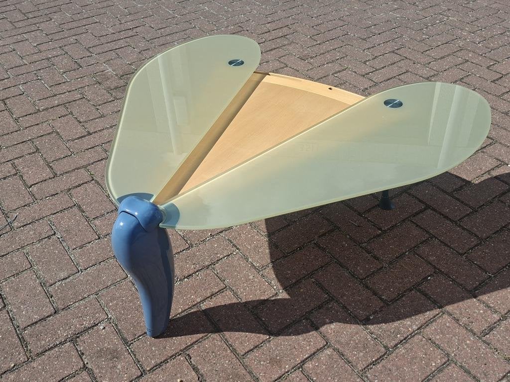 Bijzondere salontafel "Flo" van Leolux uit 2000/2001, Ophalen, 100 tot 150 cm, Design, 50 tot 100 cm