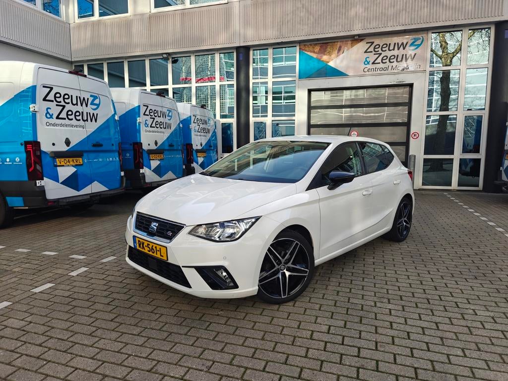 Seat Ibiza 1.0 FR TSI 70KW 5-DRS 2018 Wit, Stof, 40 €/maand, Zwart, 95 pk