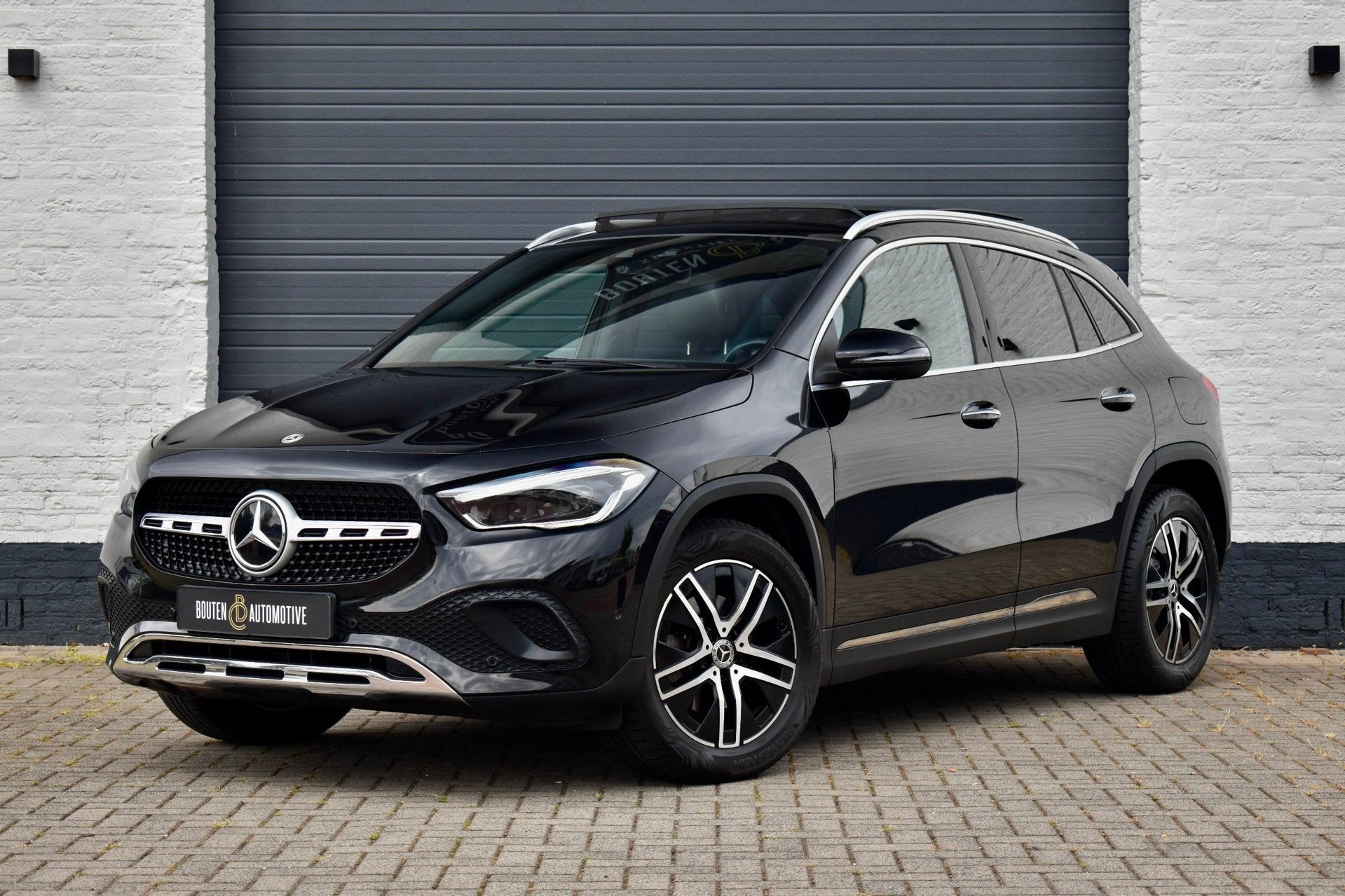 Mercedes-Benz GLA-klasse 200 Business Solution Luxury | Pano, 4 cilinders, Automatische klimaatregeling, SUV of Terreinwagen, Onderhoudsboekje