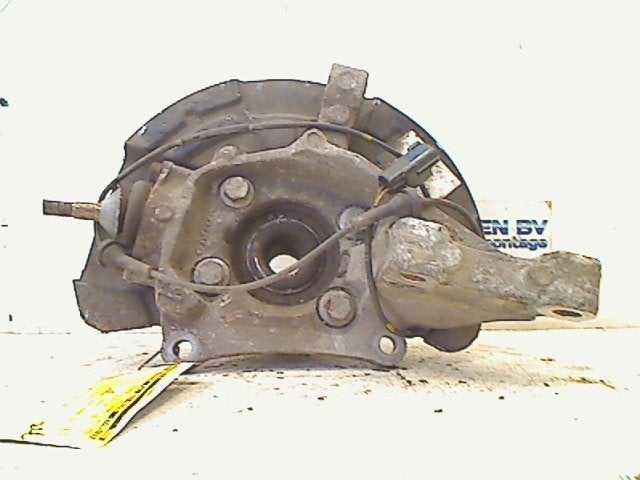Fusee Links Voor Volvo XC70 (SZ) (2000-03/2002-09), Gebruikt, Siegburger Straße 229, Köln 50679, , Duitsland, Info@volvocars.com