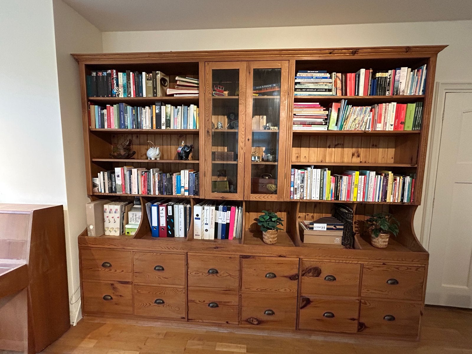 grote grenen buffet apothekerskast  met lades en deuren, Ophalen, Gebruikt, 200 cm of meer, Landelijk klassiek