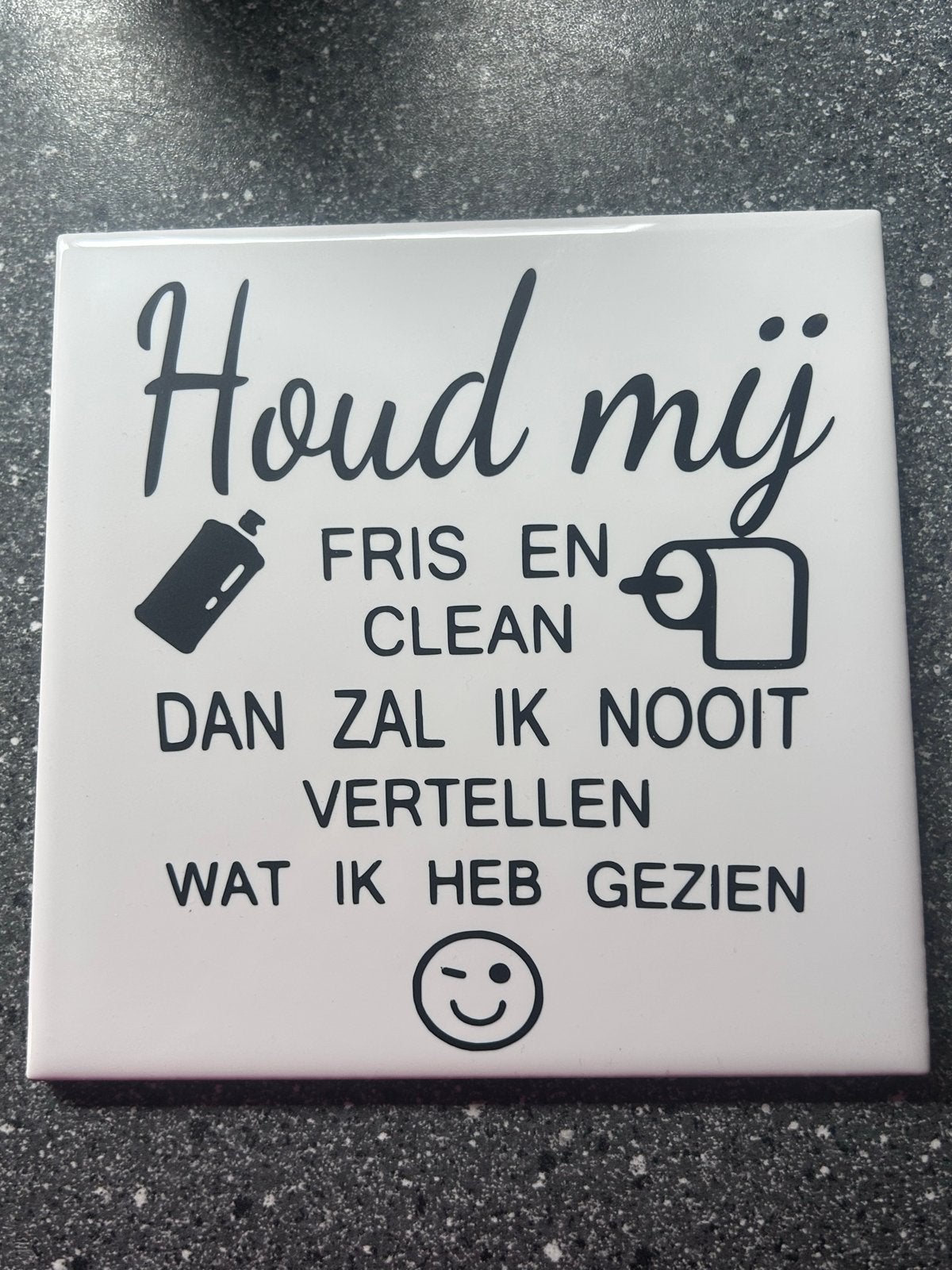 Grappige tegel 'Houd mij fris en clean', Keramiek, Overige typen, Ophalen of Verzenden, Minder dan 5 m²