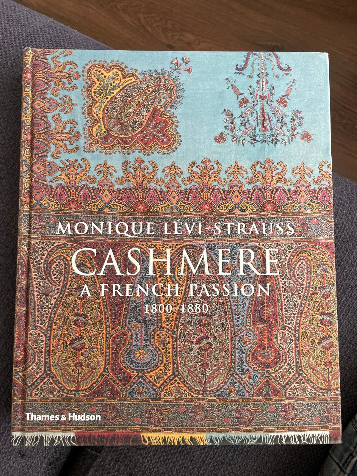 Cashmere: A French Passion 1800-1880 - Monique Lévi-Strauss, Ophalen of Verzenden, Zo goed als nieuw, Overige onderwerpen