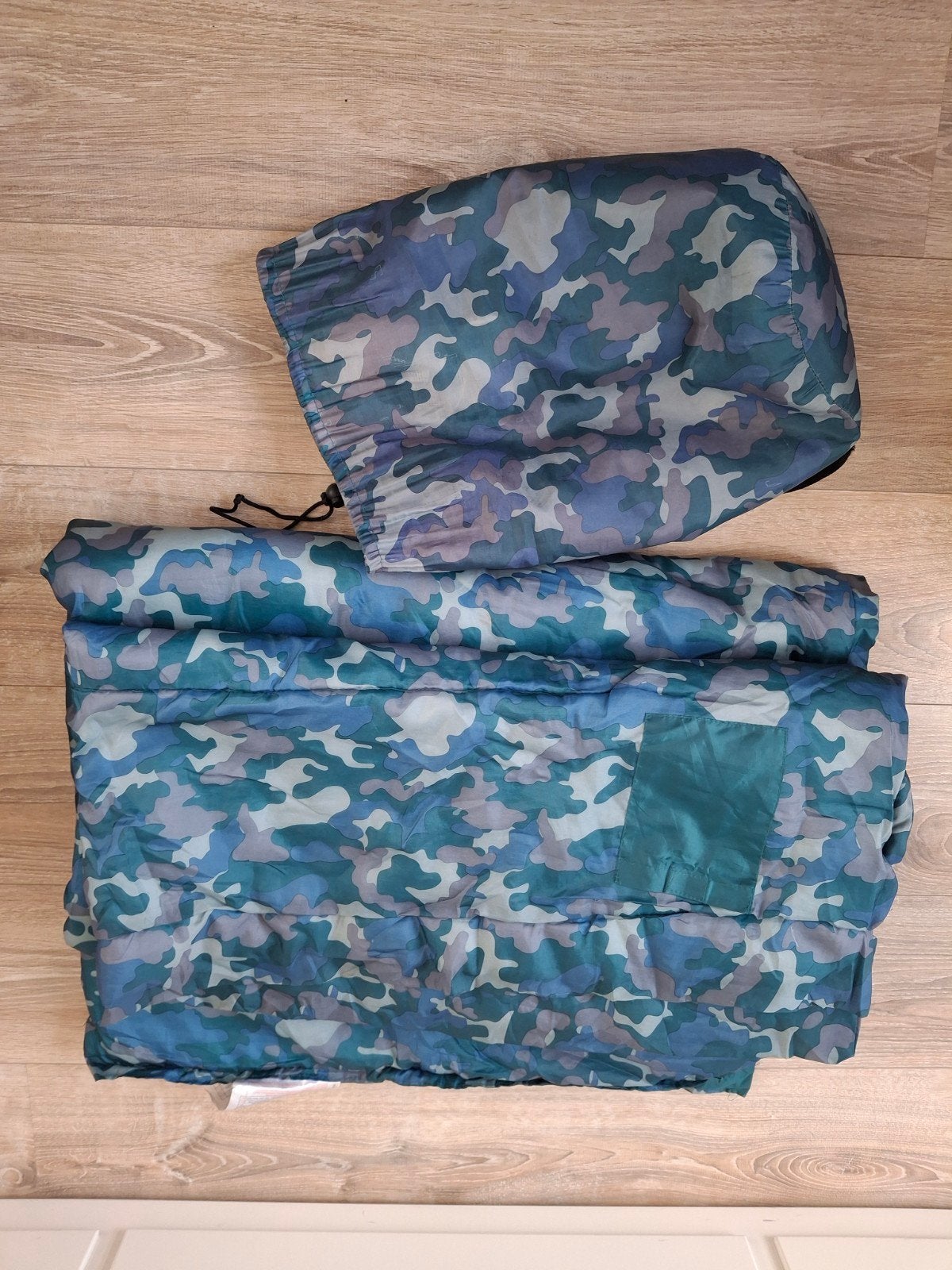 Junior Coleman slaapzak - camouflage patroon, Caravans en Kamperen, Slaapzakken, Ophalen of Verzenden, Gebruikt