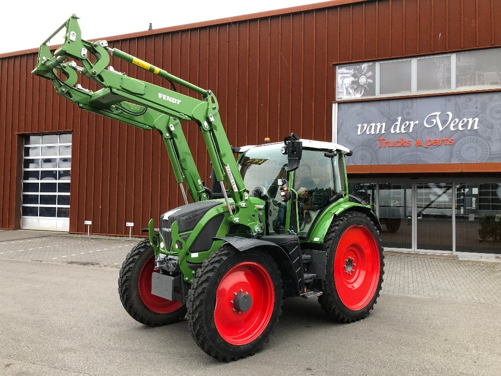 Fendt 516 Vario met lichte schade!!!!!!!!, Zakelijke goederen, Agrarisch | Tractoren, Ophalen, Tot 2500, 120 tot 160 Pk, Nieuw