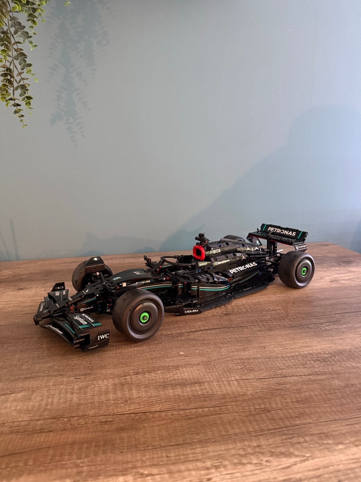 Foto 4 van Lego Technic Mercedes-AMG F1 W14 E Performance (42171)