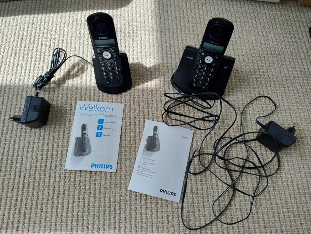 Philips CD140 Duo draadloze DECT telefoonset (2 stuks), Ophalen of Verzenden, Gebruikt, 2 handsets