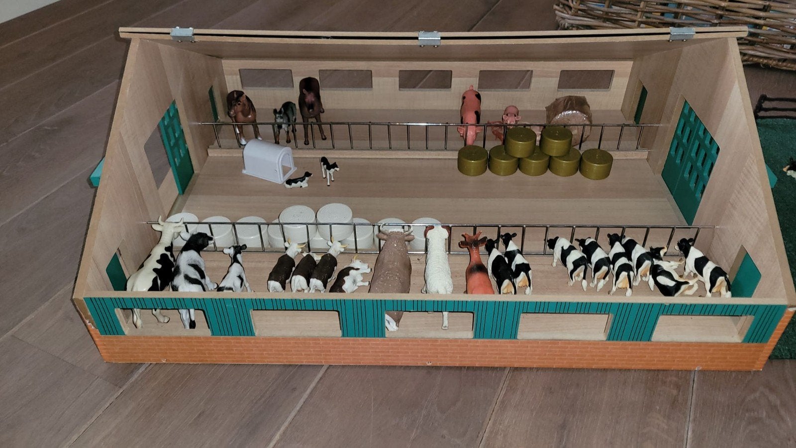 speelgoed boerderij, Ophalen, Zo goed als nieuw, Poppenhuis