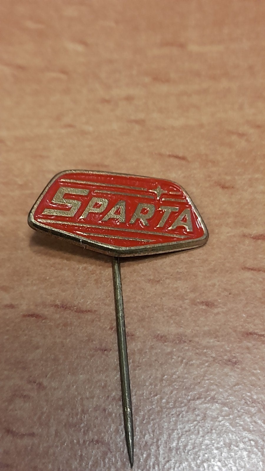 Vintage Sparta speldje / pin, Verzenden, Gebruikt, Gebruiksvoorwerp