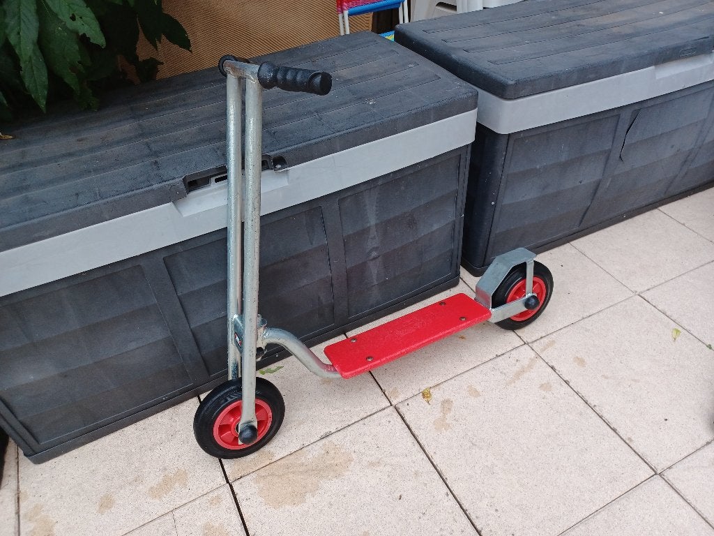 okido step maxi , stalen step , onverwoestbaar , verzinkt, Kinderen en Baby's, Ophalen, Gebruikt, Overige typen