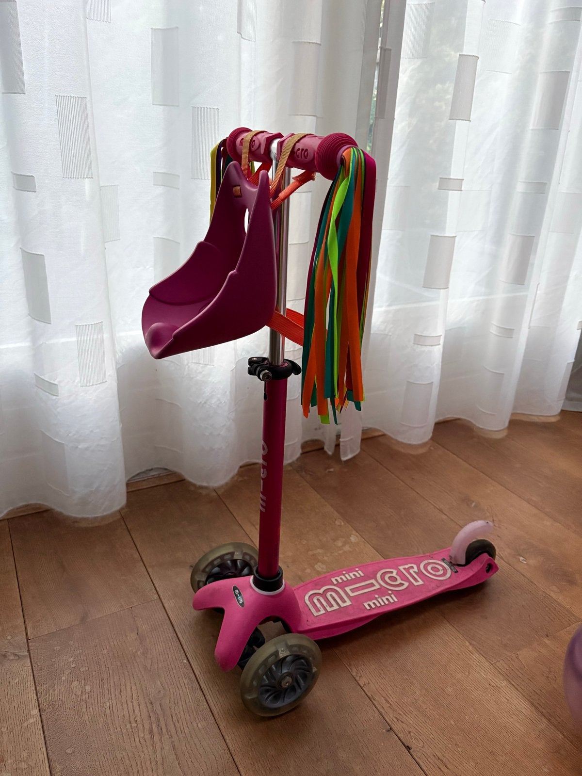 Micro step mini met LED wielen en poppenstoeltje, Fietsen en Brommers, Steps, Ophalen, Zo goed als nieuw, Gewone step