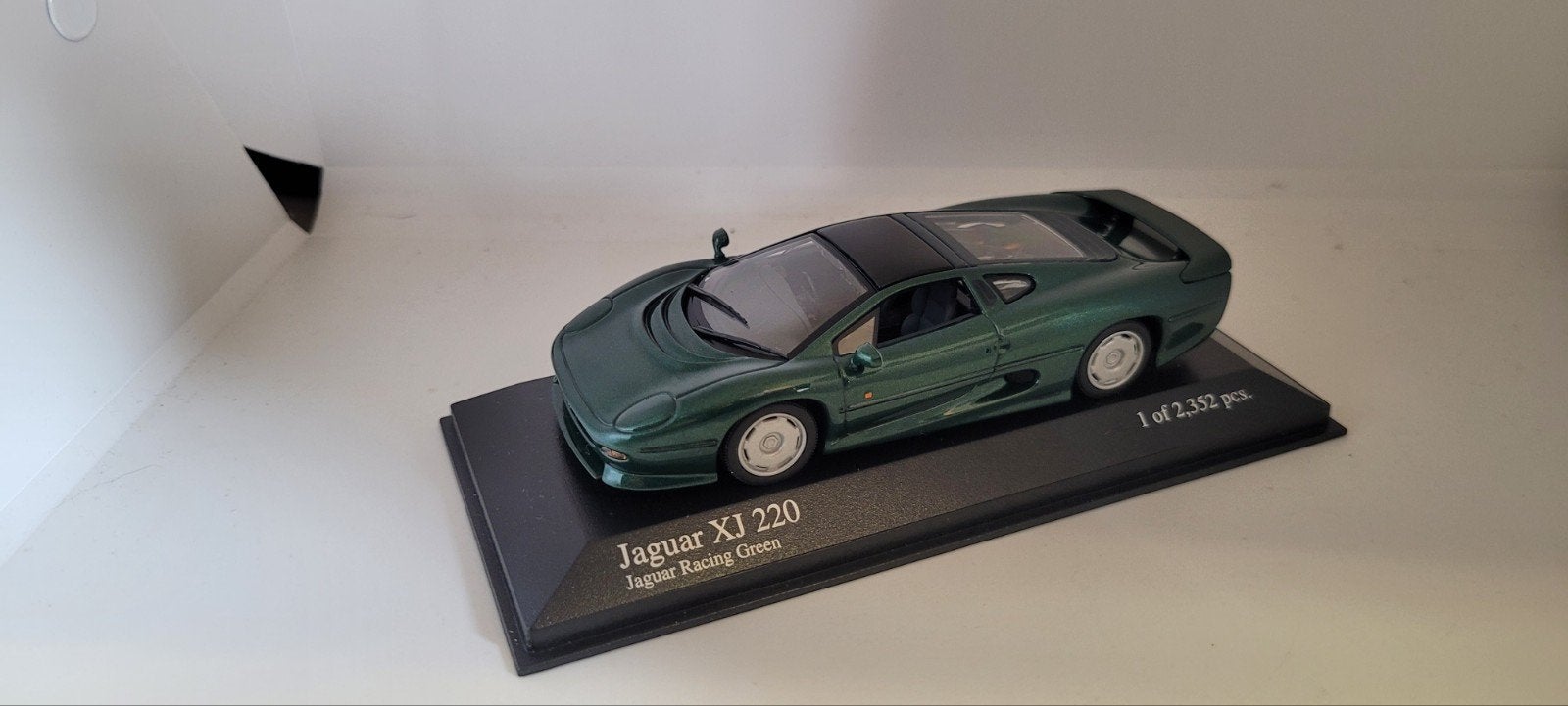 Minichamps 1981 Jaguar XJ 220, Ophalen of Verzenden, Nieuw, Auto, MiniChamps