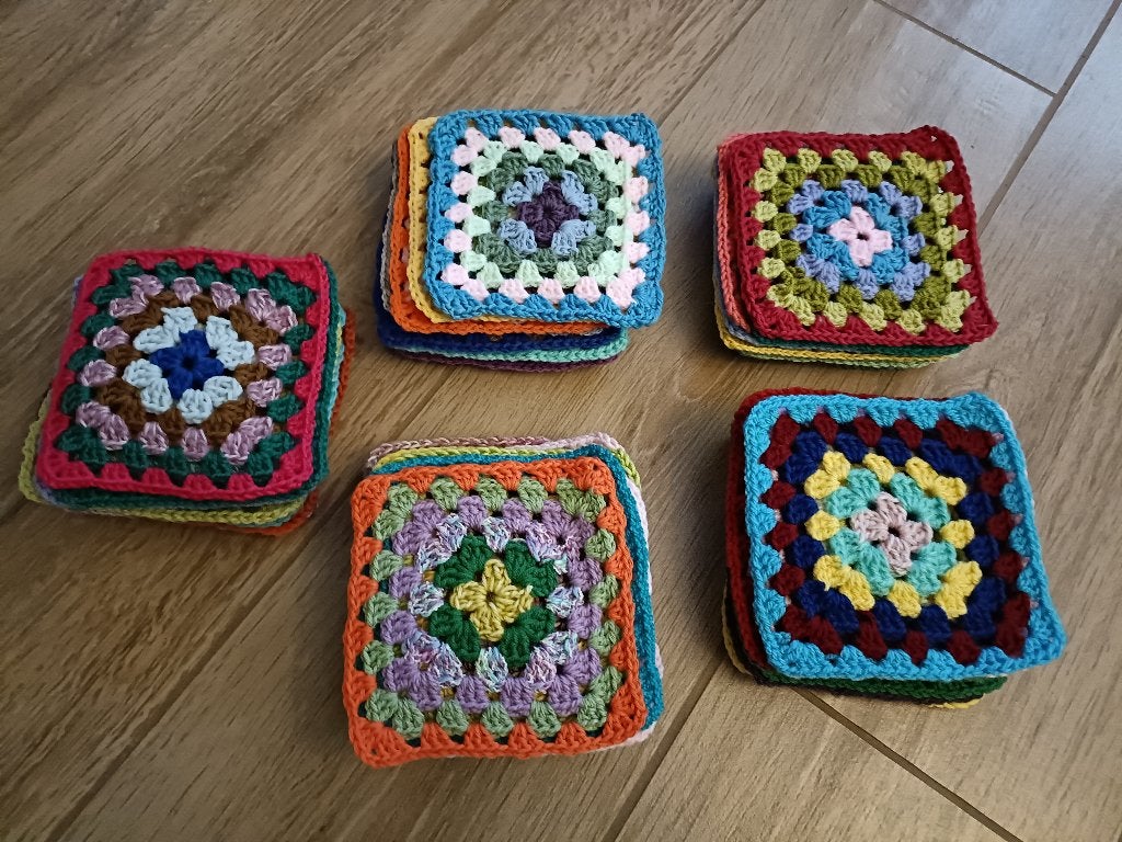 50 Granny square lapjes 13 x 13 cm per stuk €0,50 (lot 2), Ophalen of Verzenden, Nieuw, Haken, Overige typen
