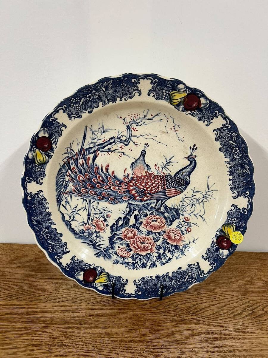 Kavel 358 - Groot antiek sierbord met pauwen en bloemen., Ophalen of Verzenden