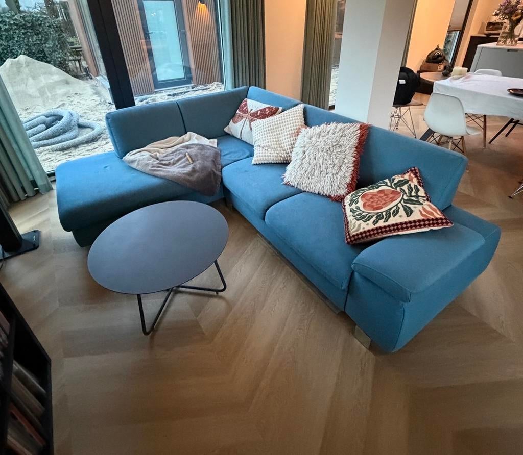 Comfortabele blauwe hoekbank met chaise longue, Huis en Inrichting, Banken | Bankstellen, Ophalen, 250 tot 300 cm, 100 tot 125 cm