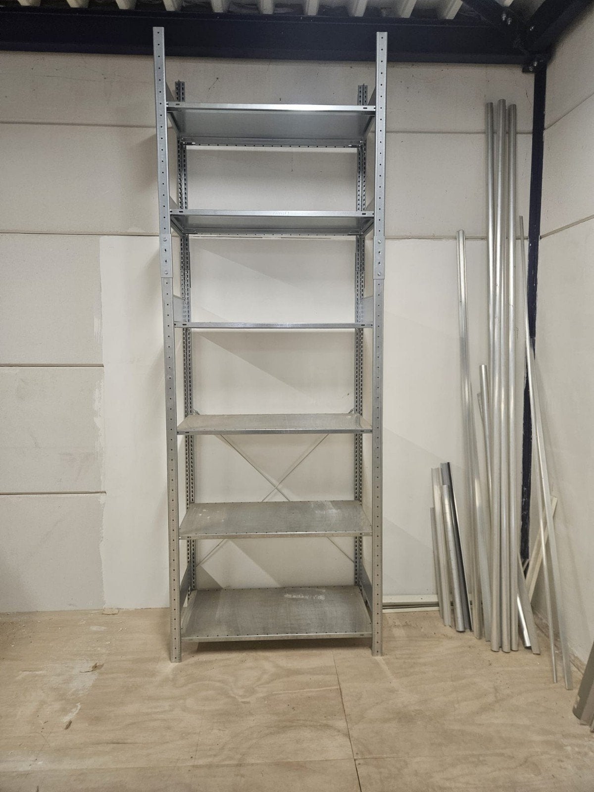 stelling 1 meter breed en 3 meter hoog, Ophalen