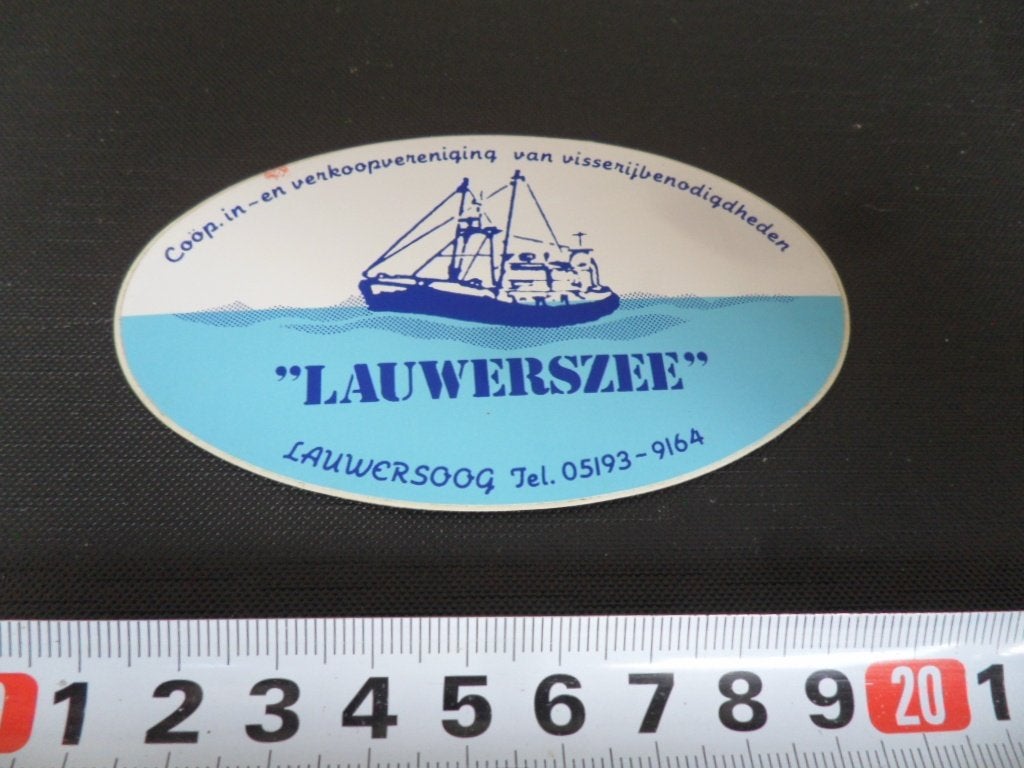 sticker Lauwersoog LAUWERSZEE coöp in- en verkoopvereniging*, Verzamelen, Ophalen, Zo goed als nieuw