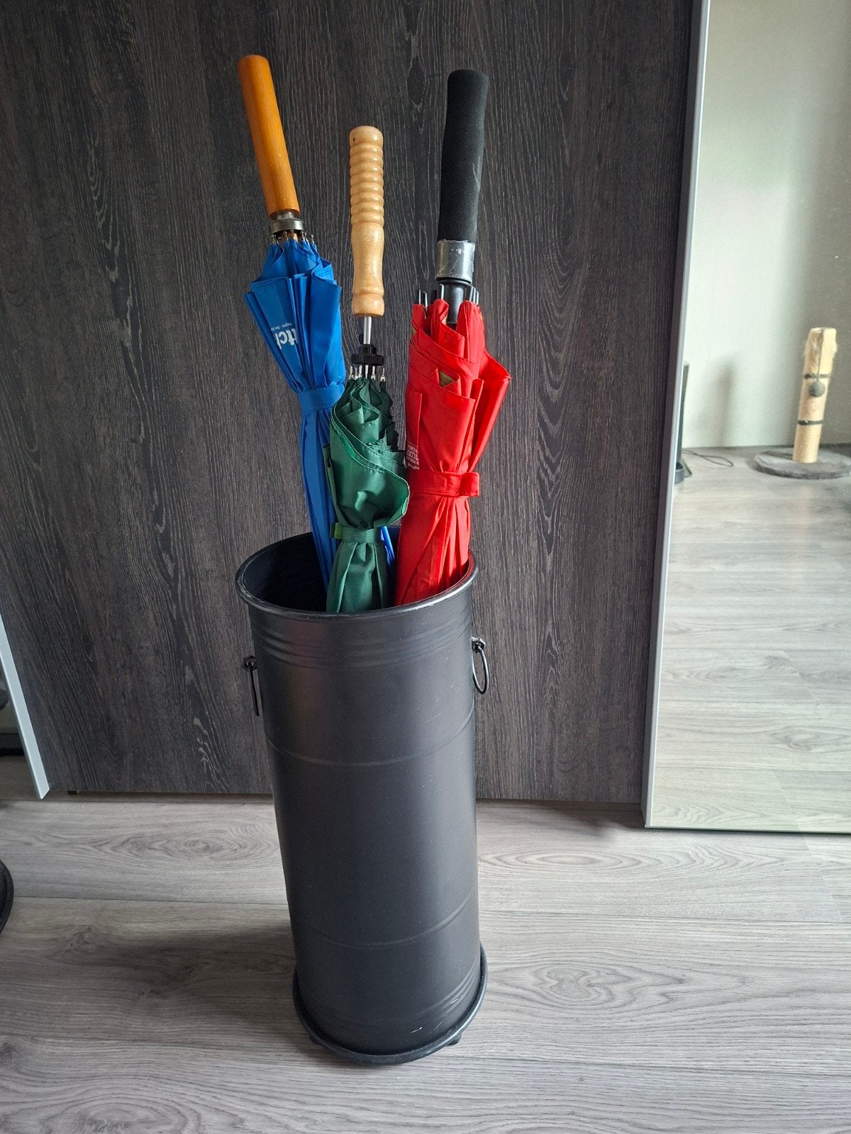 Stijlvolle paraplubak, antracietgrijs metaal, Ophalen of Verzenden, Gebruikt, Metaal