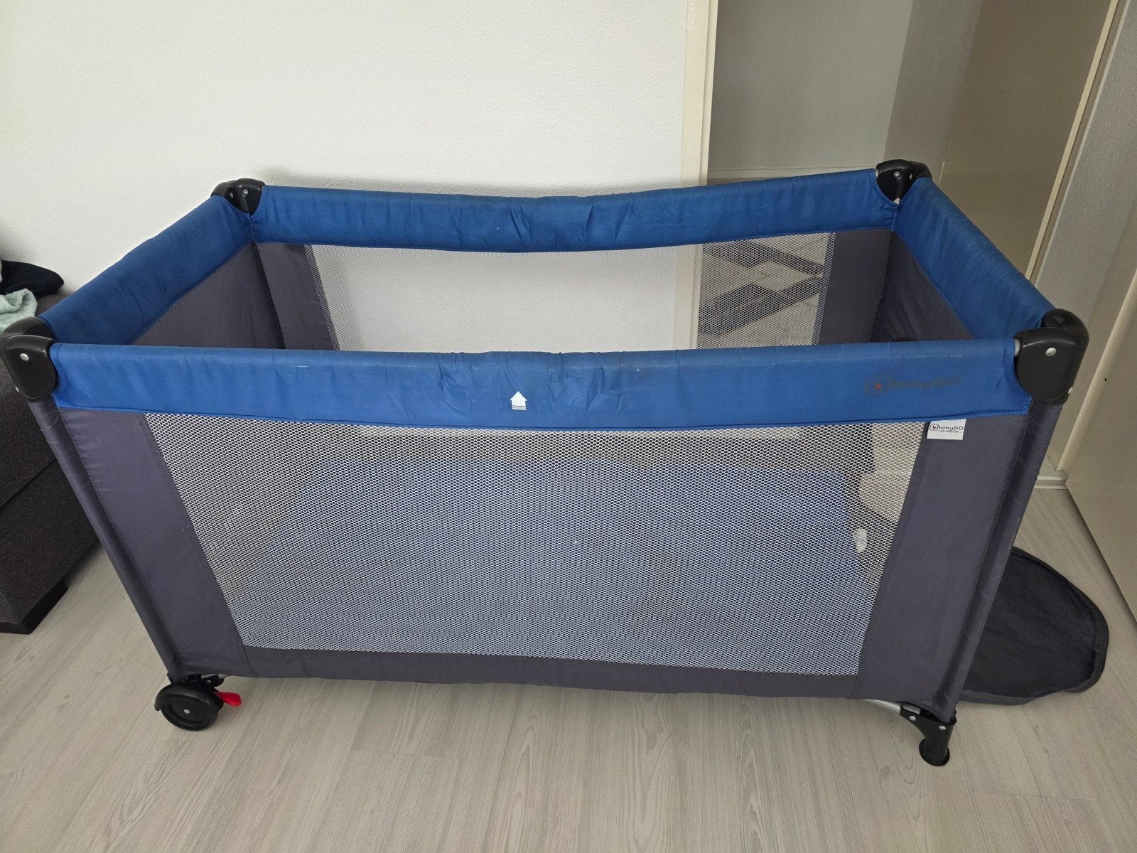 Campingbedje/Reisbedje inclusief matras, Ophalen, Gebruikt, Reisbedje