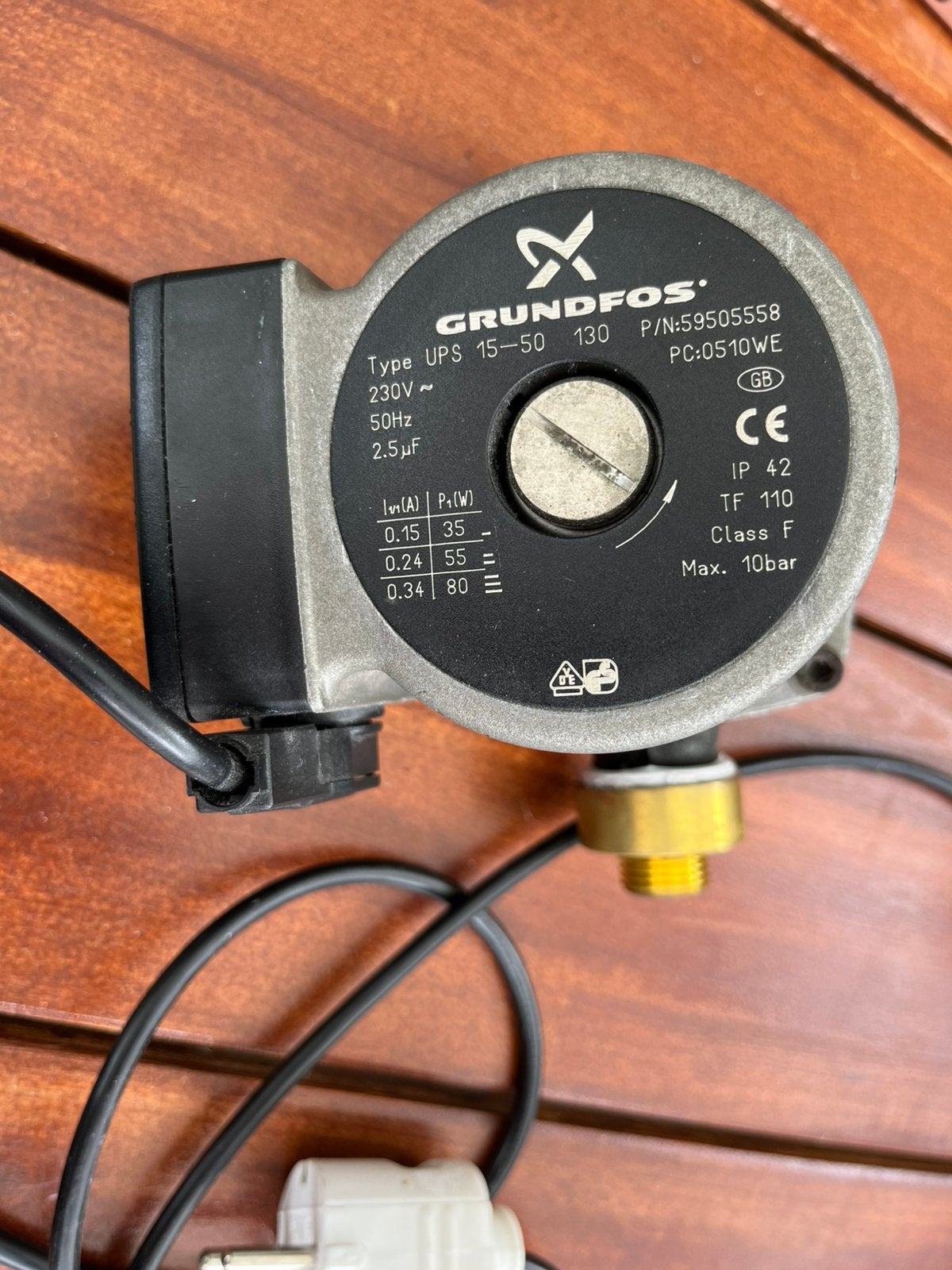 Grundfos pomp, Doe-het-zelf en Verbouw, Verwarming en Radiatoren, Ophalen, Gebruikt, Minder dan 30 cm, Overige typen