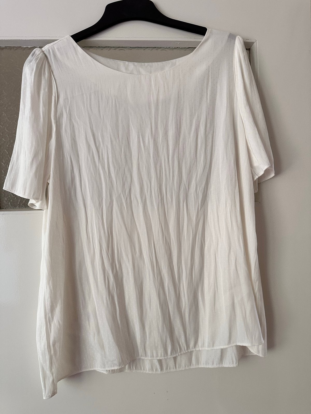 Witte blouse met korte mouwen - Maat M, Maat 38/40 (M), Wit, Ophalen of Verzenden, Zo goed als nieuw