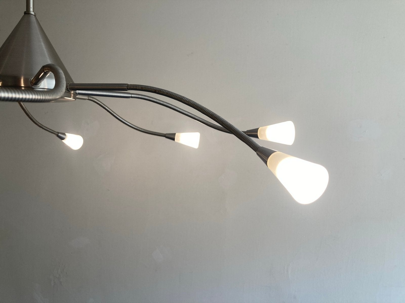 Moderne hanglamp met 8 flexibele armen, Ophalen of Verzenden, Zo goed als nieuw, Metaal, Overige fittingen